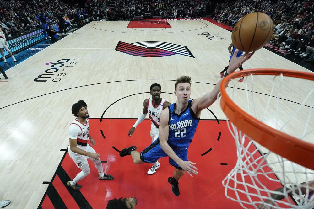 球方面占优 球方面占优