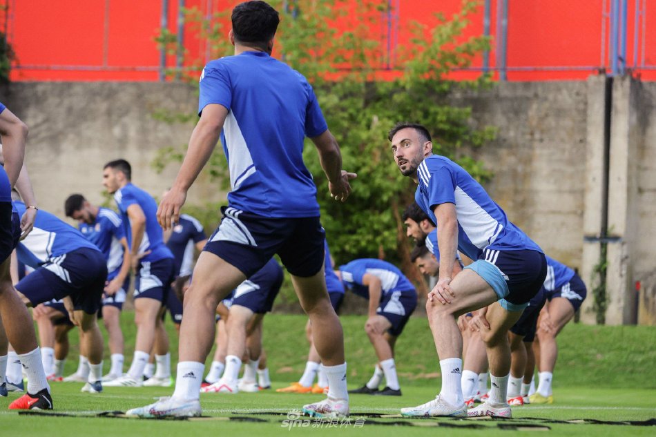 或许不像佩 或许不像佩